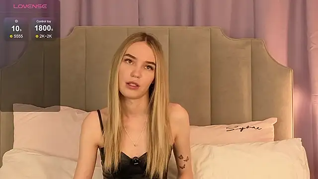 Snapshot of NikkiRyx chatting on 02.11.26 NikkiRyx online show from 02.11.26