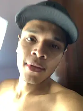 Snapshot of Alejandroo_Montenegro chatting on 02.20.26 Alejandroo Montenegro online show from 02.20.26