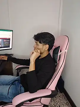 Snapshot of Alejandroo_Montenegro chatting on 06.02.26 Alejandroo Montenegro online show from 06.02.26