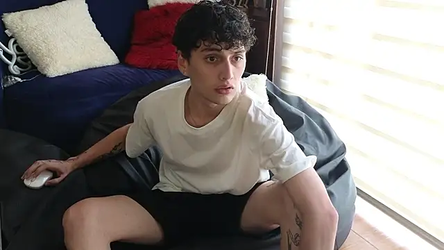 mrpicklesx23 online show from 02.03.26