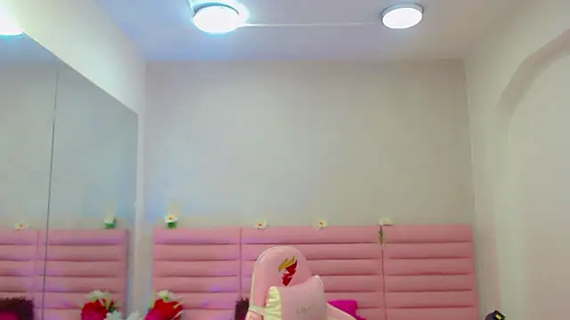 Snapshot of estefany_squirt1 chatting on 02.05.26 estefany squirt1 online show from 02.05.26