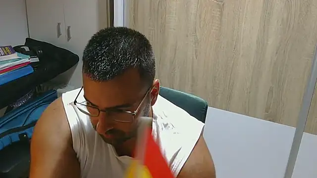 Snapshot of VanillaTime78-Jorge chatting on 07.16.26 VanillaTime78-Jorge online show from 07.16.26