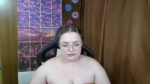 Snapshot of Teasing_Dora chatting on 06.28.26 Teasing Dora online show from 06.28.26