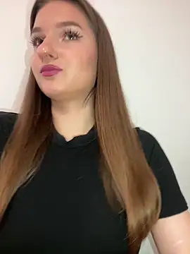 Snapshot of Green_eyes_lady chatting on 02.19.26 Green eyes lady online show from 02.19.26