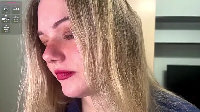 Snapshot of Velmiora chatting on 05.17.26 Velmiora online show from 05.17.26