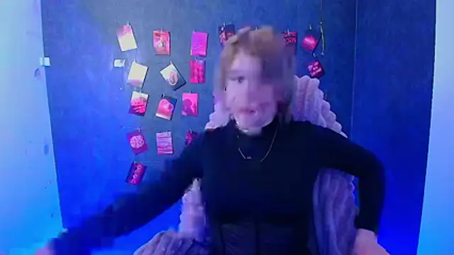 Snapshot of CuttieEmma chatting on 02.10.26 CuttieEmma online show from 02.10.26