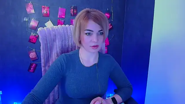 CuttieEmma online show from 04.14.26