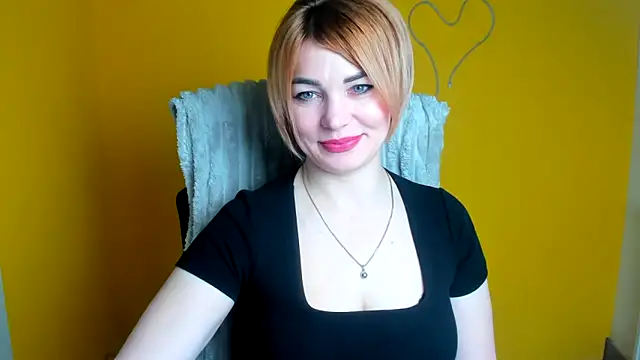 Snapshot of CuttieEmma chatting on 04.23.26 CuttieEmma online show from 04.23.26