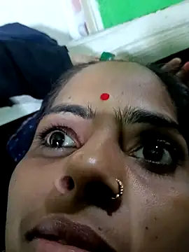 Snapshot of Priyakoli4568 chatting on 04.24.26 Priyakoli4568 online show from 04.24.26