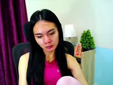 Snapshot of devine_goddess chatting on 02.20.26 devine goddess online show from 02.20.26