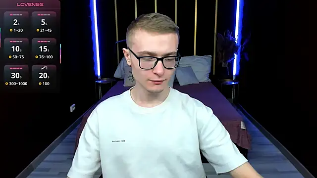 Snapshot of Emmit_Barker chatting on 05.07.26 Emmit Barker online show from 05.07.26