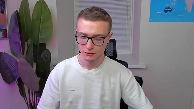 Snapshot of Emmit_Barker chatting on 05.11.26 Emmit Barker online show from 05.11.26