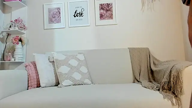 Snapshot of Mia_Rosee1 chatting on 06.06.26 Mia Rosee1 online show from 06.06.26