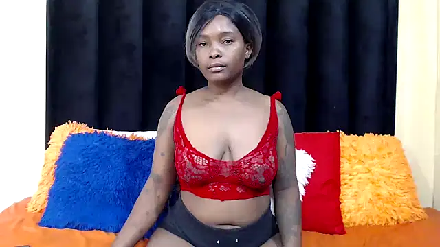 Snapshot of Lavendaxxx chatting on 02.10.26 Lavendaxxx online show from 02.10.26