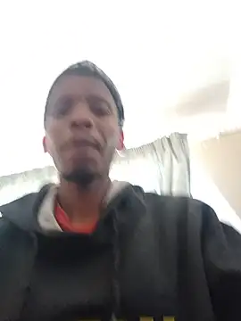 Snapshot of MUHDIC chatting on 06.14.26 MUHDIC online show from 06.14.26