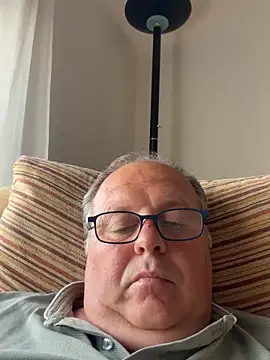 Snapshot of YachtCaptain10 chatting on 05.11.26 YachtCaptain10 online show from 05.11.26