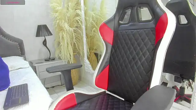 KarelyMitchel online show from 03.30.26