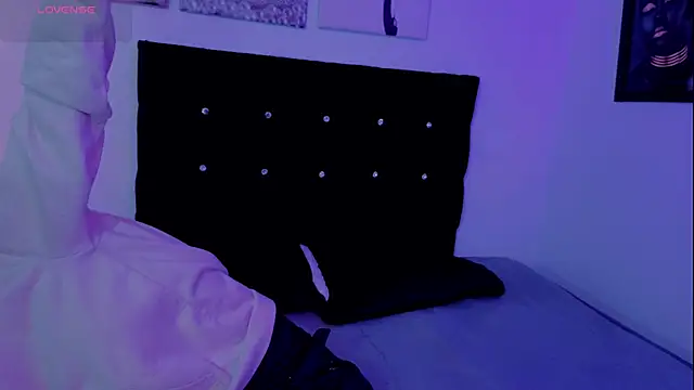 Zoe-yanin online show from 03.18.26