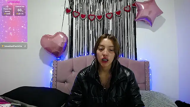 Snapshot of emily_cooper_pym chatting on 02.14.26 emily cooper pym online show from 02.14.26