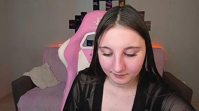 EvaxCharm online show from 03.11.26