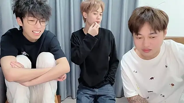 Snapshot of No_1MiaoMiao-Kk chatting on 02.05.26 No 1MiaoMiao-Kk online show from 02.05.26