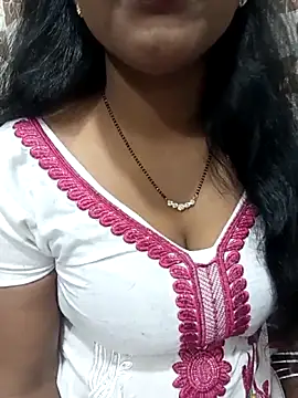 Snapshot of Parul-009 chatting on 02.10.26 Parul-009 online show from 02.10.26