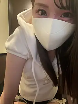 Snapshot of momo_mm chatting on 05.25.26 momo mm online show from 05.25.26