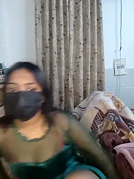 Snapshot of Curvy_Simran chatting on 02.13.26 Curvy Simran online show from 02.13.26