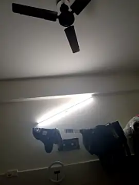 Snapshot of Curvy_Simran chatting on 02.14.26 Curvy Simran online show from 02.14.26