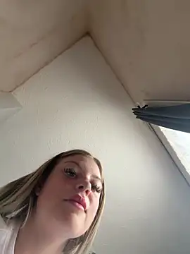 Paige love online show from 04.19.26