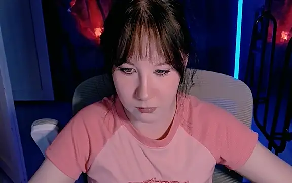 Snapshot of marty_bree chatting on 05.27.26 marty bree online show from 05.27.26