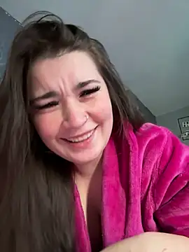 Snapshot of SpicyRed_x chatting on 02.17.26 SpicyRed x online show from 02.17.26