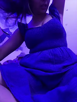 Snapshot of kavyababy00 chatting on 02.14.26 kavyababy00 online show from 02.14.26