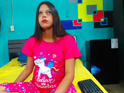 Snapshot of analyn-2027 chatting on 02.05.26 analyn-2027 online show from 02.05.26