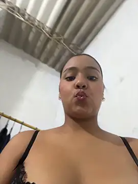 Snapshot of Baby_morena12 chatting on 04.18.26 Baby morena12 online show from 04.18.26