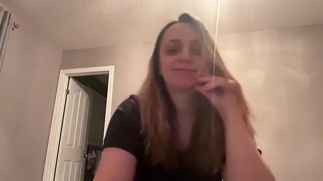 Snapshot of ShyFlameLive chatting on 02.05.26 ShyFlameLive online show from 02.05.26