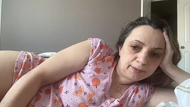 Snapshot of ShyFlameLive chatting on 02.19.26 ShyFlameLive online show from 02.19.26