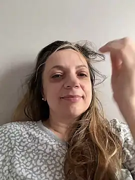 Snapshot of ShyFlameLive chatting on 05.17.26 ShyFlameLive online show from 05.17.26