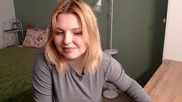 Snapshot of Ophelia_Ritz chatting on 06.13.26 Ophelia Ritz online show from 06.13.26