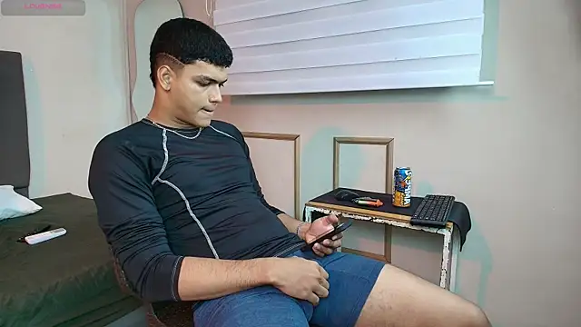 Snapshot of Keinner_BigDick chatting on 07.28.26 Keinner BigDick online show from 07.28.26