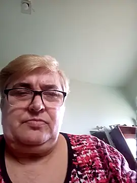 Snapshot of SusanStar874 chatting on 04.19.26 SusanStar874 online show from 04.19.26