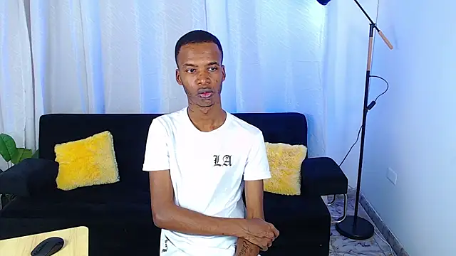 Snapshot of gusy_18 chatting on 02.18.26 gusy 18 online show from 02.18.26