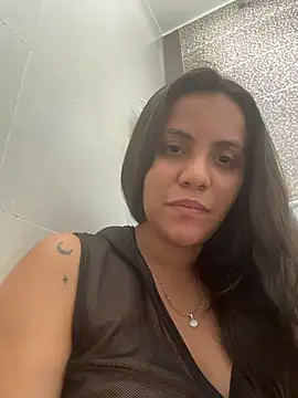 Snapshot of paulina_ponce chatting on 02.24.26 paulina ponce online show from 02.24.26