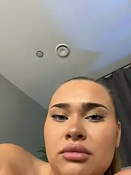 Snapshot of MonicaWestt chatting on 02.06.26 MonicaWestt online show from 02.06.26