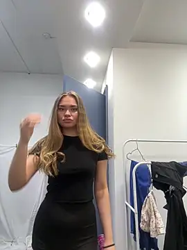 Snapshot of MonicaWestt chatting on 02.08.26 MonicaWestt online show from 02.08.26