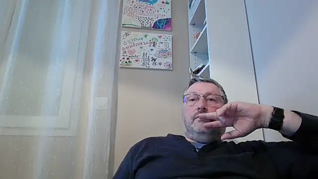 Snapshot of doudou310 chatting on 02.17.26 doudou310 online show from 02.17.26