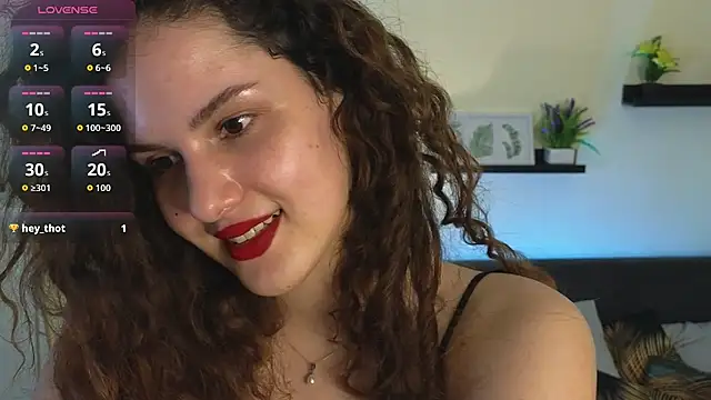 Snapshot of Lili_Torin chatting on 05.22.26 Lili Torin online show from 05.22.26