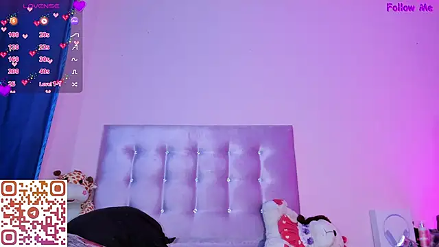 Snapshot of violettaevanzx chatting on 06.29.26 violettaevanzx online show from 06.29.26
