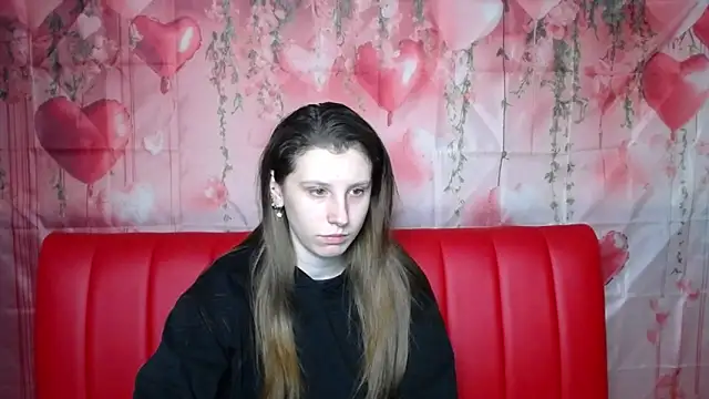 Snapshot of LilianaShine chatting on 02.05.26 LilianaShine online show from 02.05.26