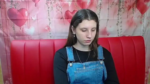 Snapshot of LilianaShine chatting on 02.26.26 LilianaShine online show from 02.26.26